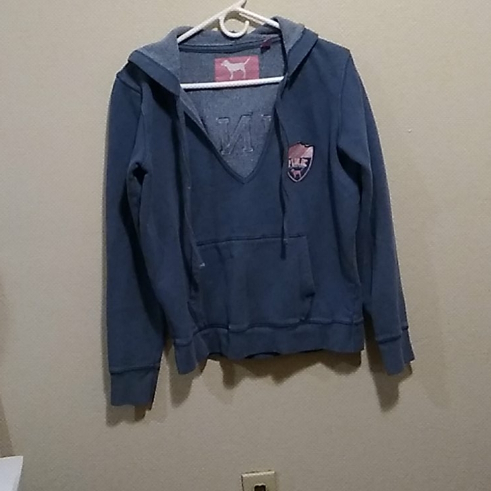 V neck pullover
